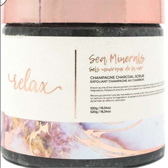 Manna Kadar Sea Minerals Champagne Charcoal Scrub - Picture 1 of 4